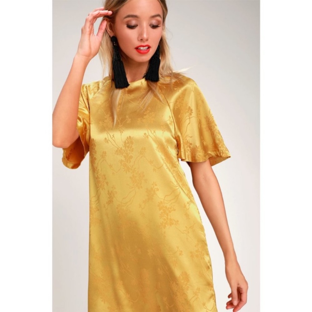 Lulu's Blossom Golden Yellow Floral Jacquard Shift Dress